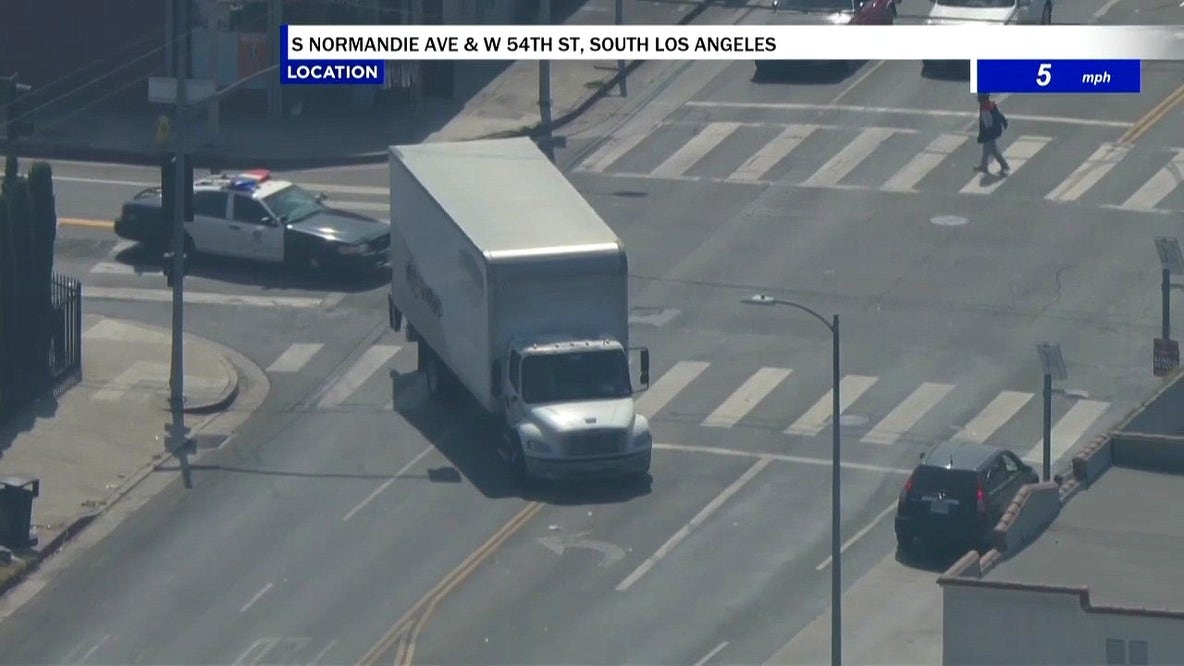 Pursuit of armed robbery suspect